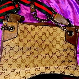 Medium GG crossbody bag